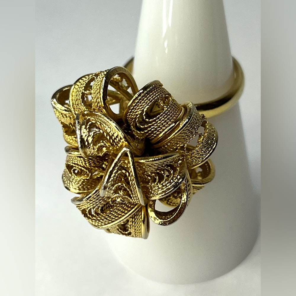 Vintage Napier Gold Flower Ring